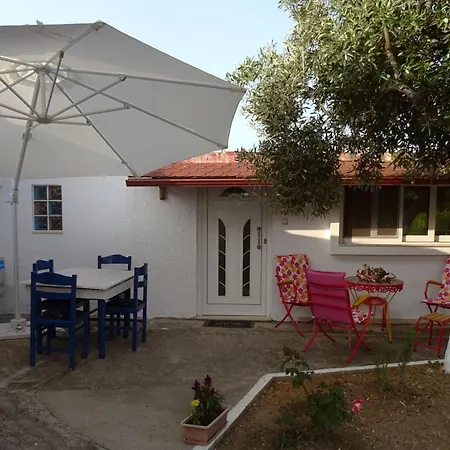 Nadia's House 2 別荘 アファンドウ