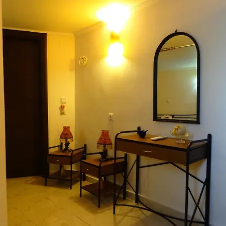 Nadia's House 2 アファンドウ