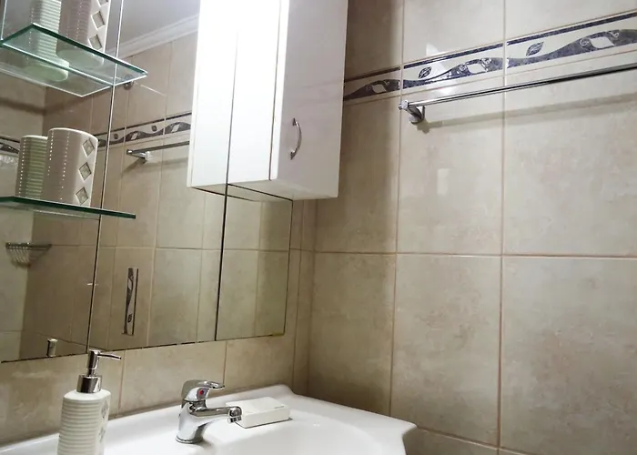 Nadia's House 2 度假居 阿凡投