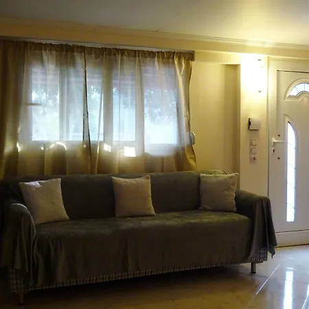 Nadia's House 2 *